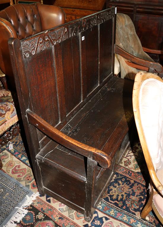 Oak box settle